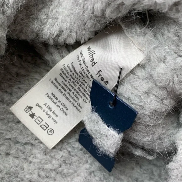 *Like-New* Wilfred Free Gwyneth Sweater - Picture 4 of 7